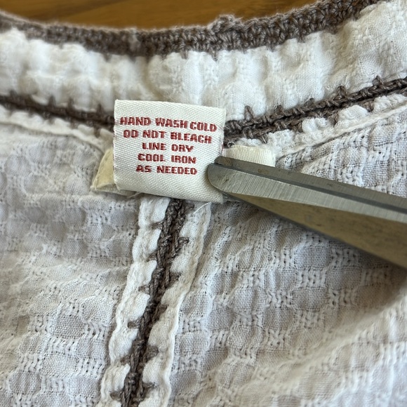 Sundance smocked peasant Boho shirt size L - Picture 14 of 14